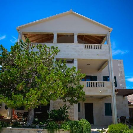 Apartment Markioli Povlja  Ngoại thất bức ảnh