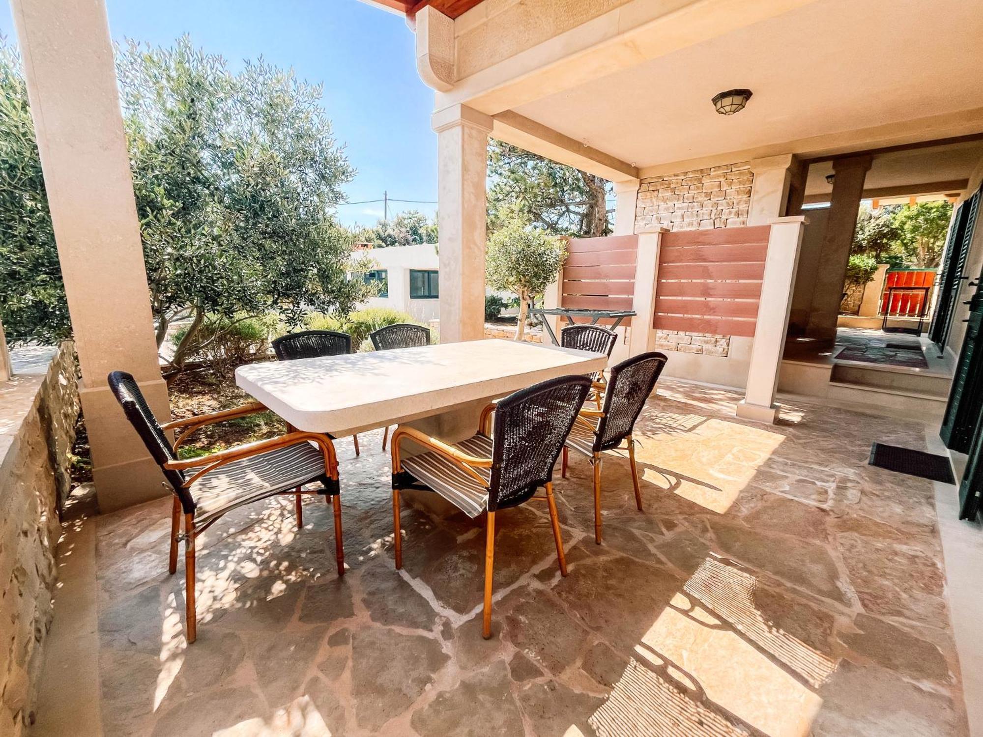 Apartment Markioli Povlja  Ngoại thất bức ảnh