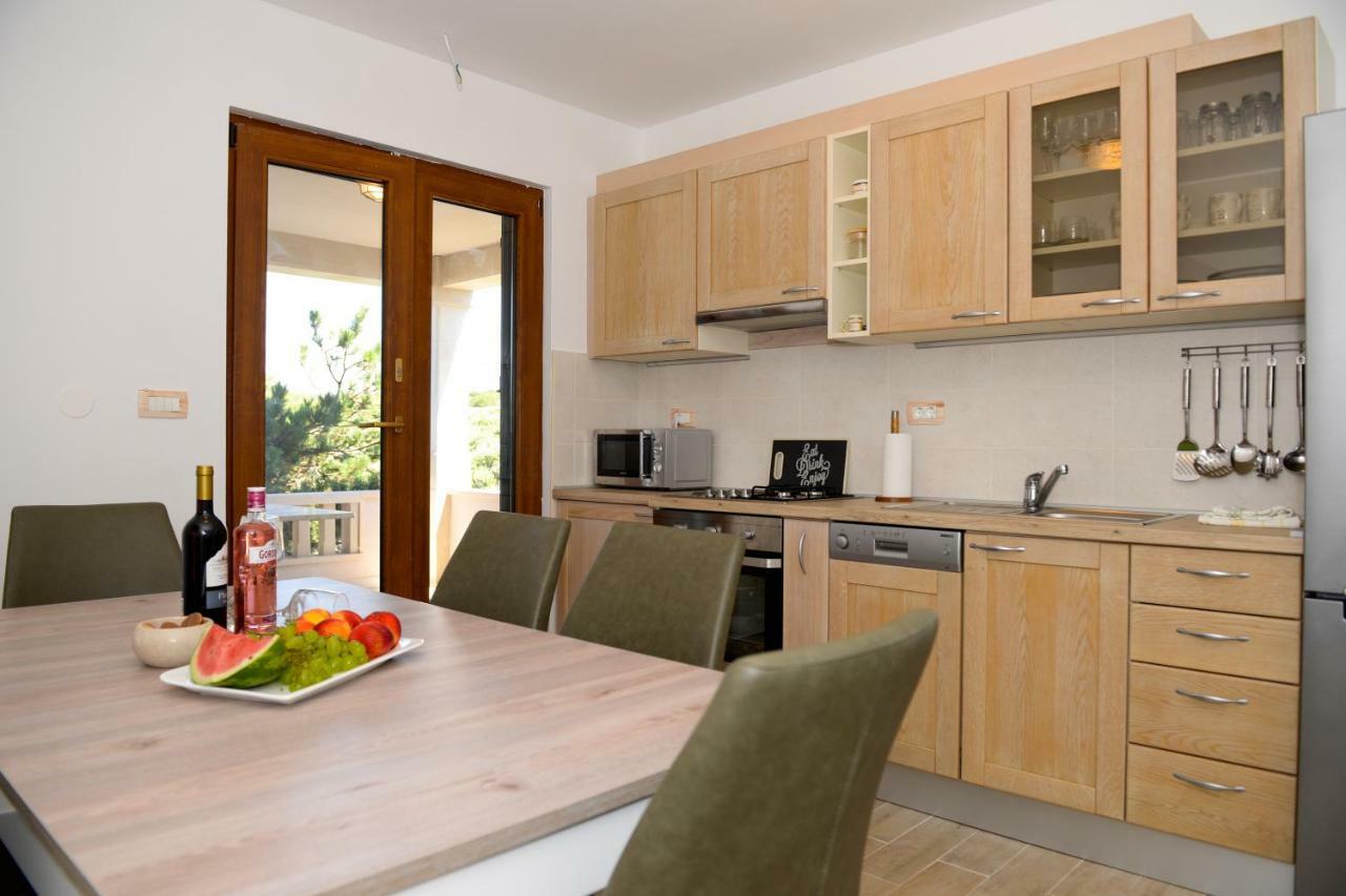 Apartment Markioli Povlja  Ngoại thất bức ảnh