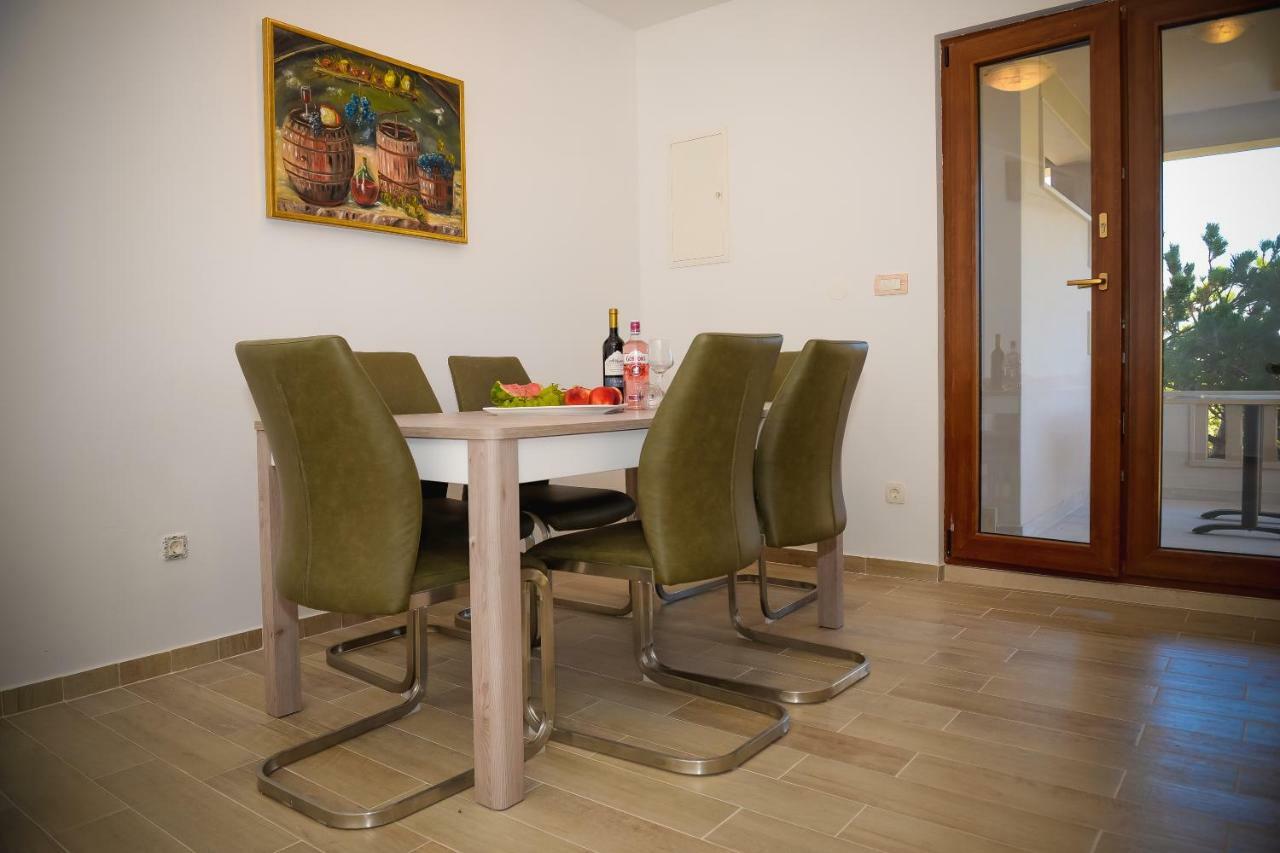 Apartment Markioli Povlja  Ngoại thất bức ảnh